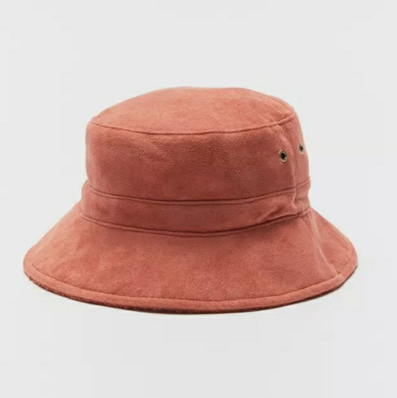NEW UO FAUX SUEDE / SHERPA REVERSABLE BUCKET HAT - Picture 3 of 3